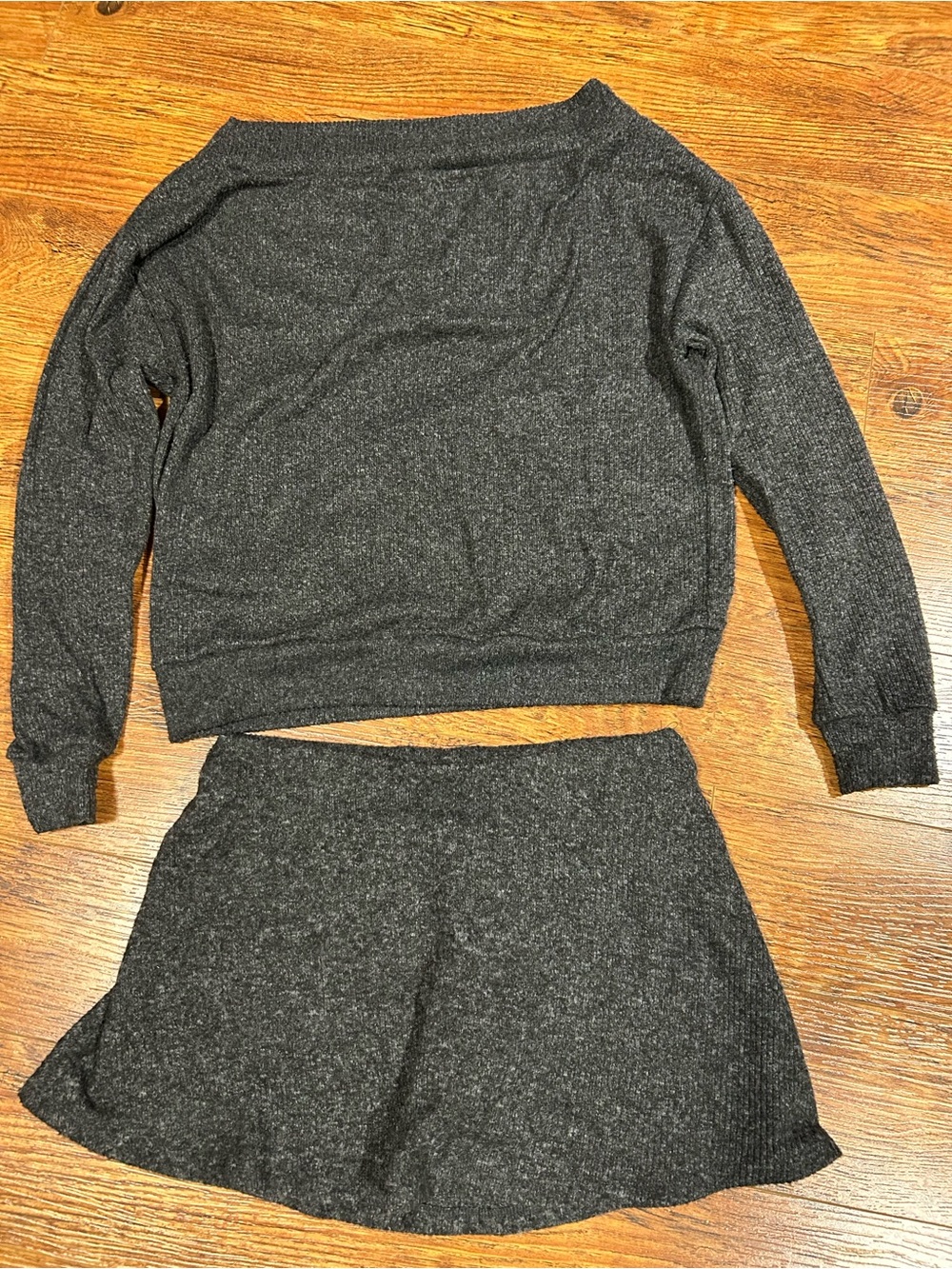 Ardene dark charcoal grey, heathered knit two-piece lounge or casual set